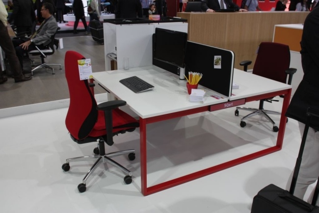Modern design kontorsmöbler ergonomiskt snurrbart skrivbord
