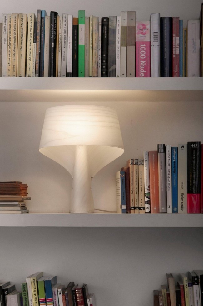 modern bordslampa luft vit handgjord lzf