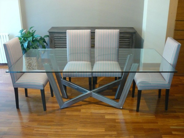 Ränder stolar matsal möbler design