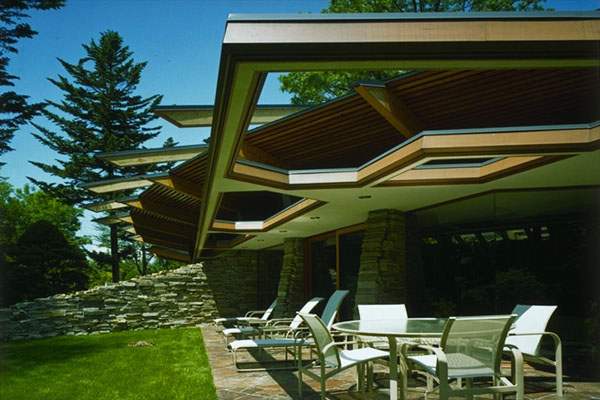 Design privat bostad terrass takläggning solskydd