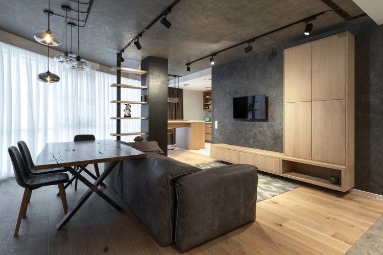 modern familjelägenhet modernt vardagsrum minimalistiskt vardagsrum soffmatta rustik hängande lampa