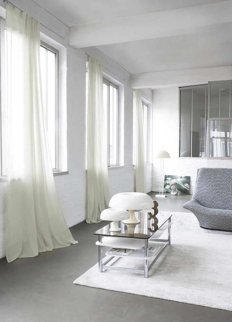 modern-gardin-gardiner-linne-tyg-vit-tunn-genomskinlig-vardagsrum-soffbord