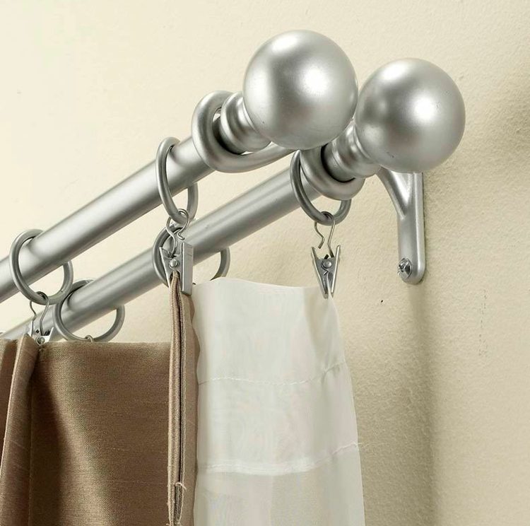 moderna gardinstänger ikea-metall-krok-klämmor-silver