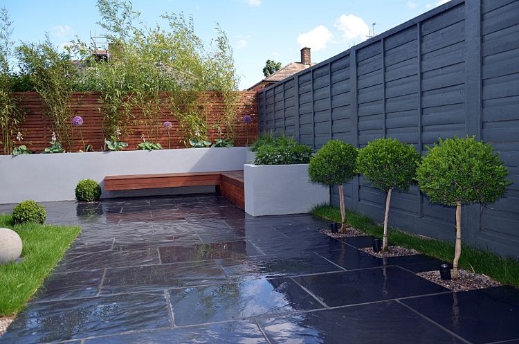 modern-trädgård-design-integritet-staket-skiffer-golvplattor