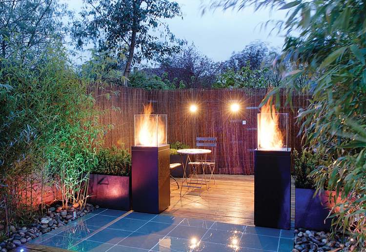 modern-trädgård-design-deco-öppen spis-gränd-ugglor-atmosfär-exotisk