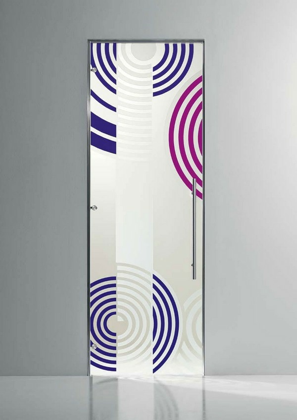 rosa-lila-glasdörr-modern-design