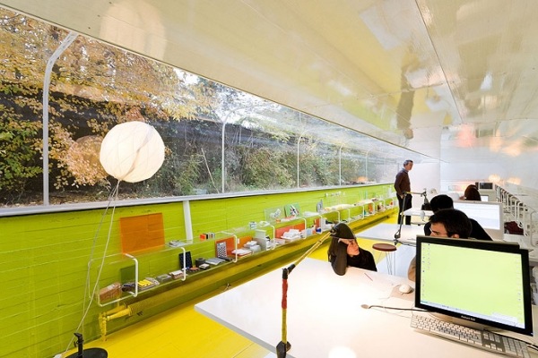 Selgas Cano coolt kontorsdesign panoramafönster
