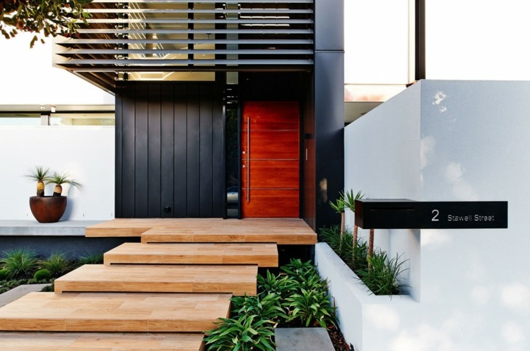 entré trappa trä modernt hus design växter husnummer