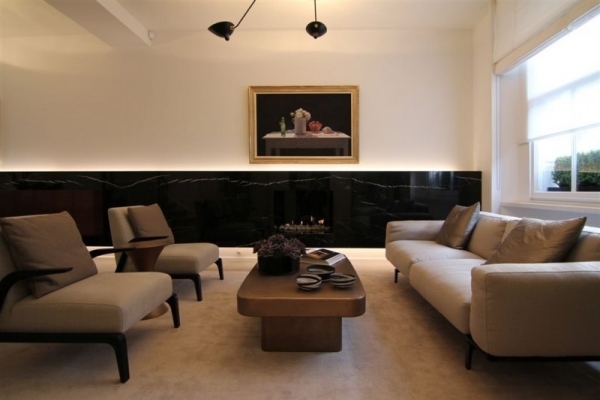 modernt hus källare renovering london beige möbler