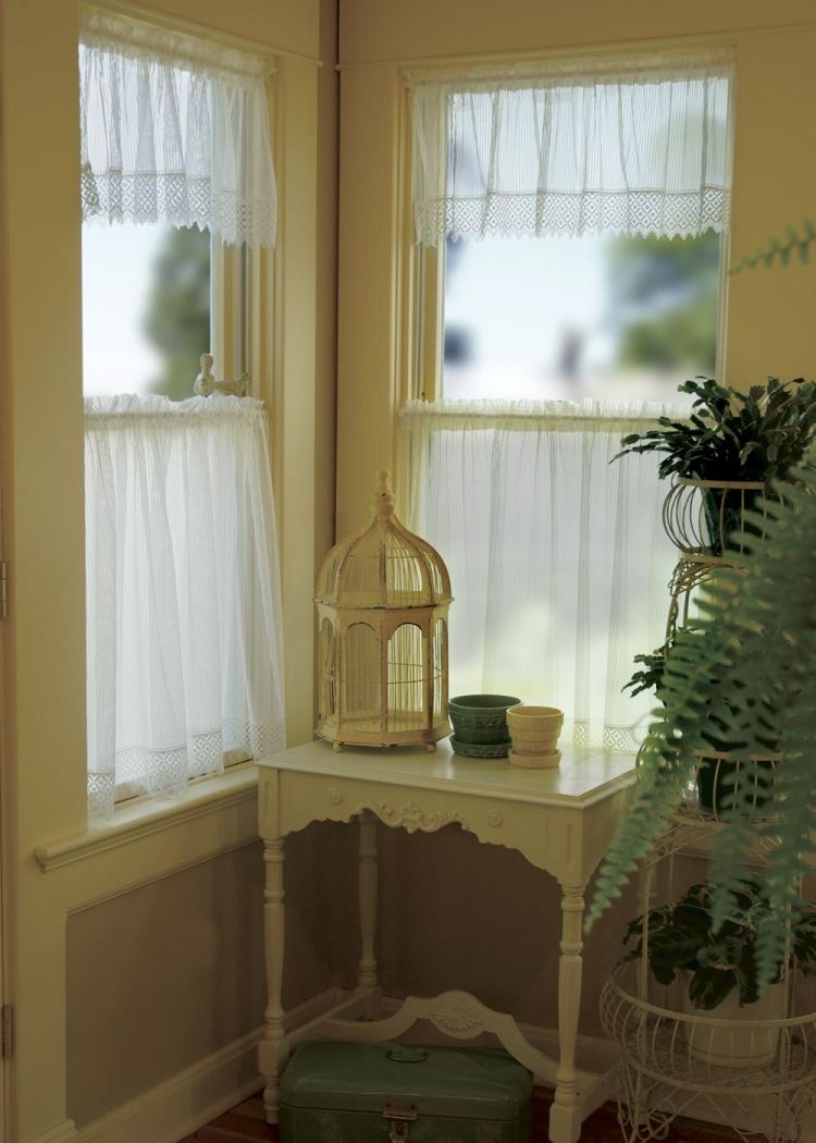 virkade gardiner-modern-romantisk-vintage-tyg-spets-konsolbord
