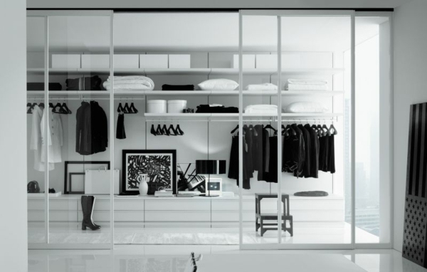 Modern-interiör-design-koncept-poliform-vit-walk-in-closet