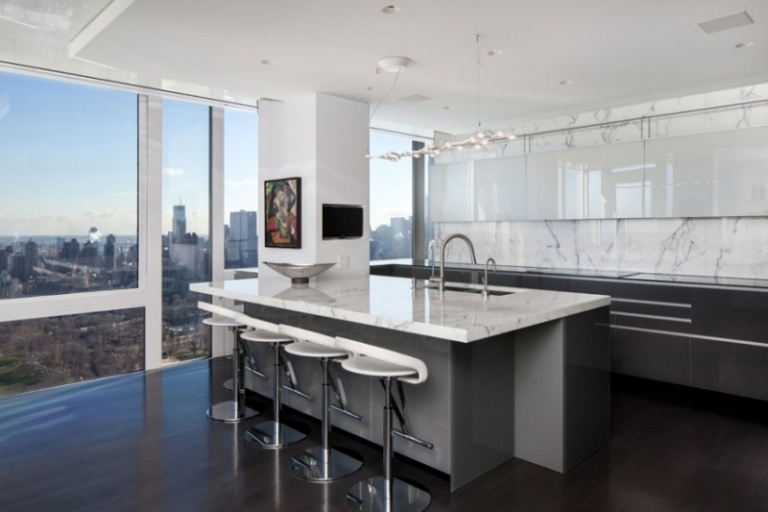 modern-kök-planering-marmor-back vägg-bänkskiva-grå-fronter