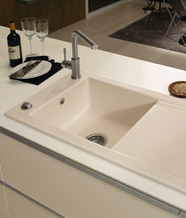 handfat i beige vinkel