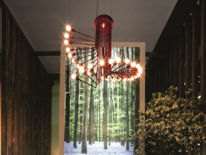 Trappa-korridor-belysning-designer-ljuskrona-sextiotalet-italamp-metall