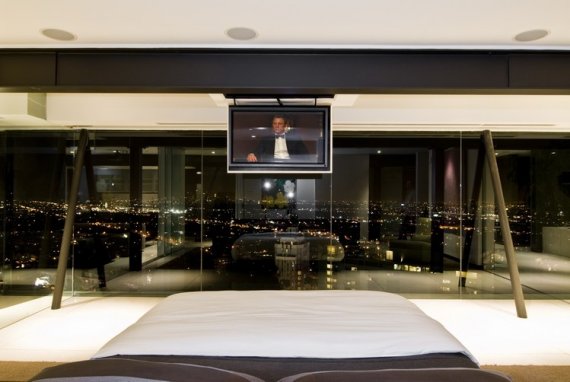 modern lägenhet bader house glas vägg tv