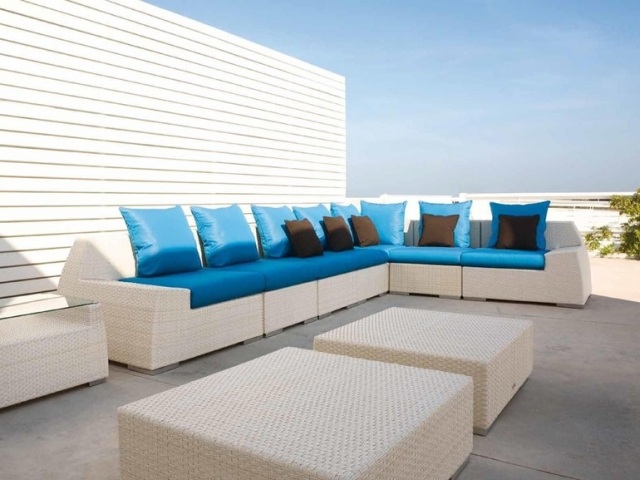 Lounge utemöbler gjorda av polyrattan vita modulära bord