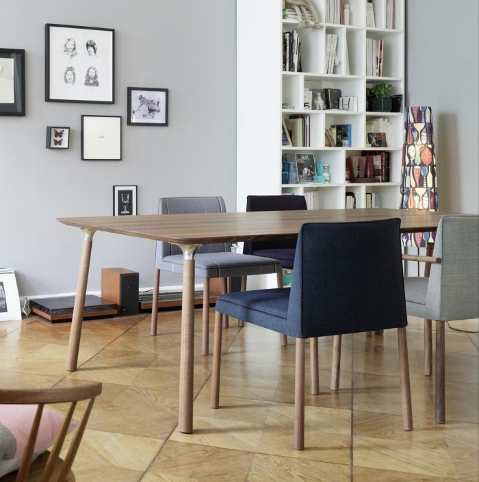 massivt trä-matbord-design-Studio-Lievore-Altherr-Molina-Thonet