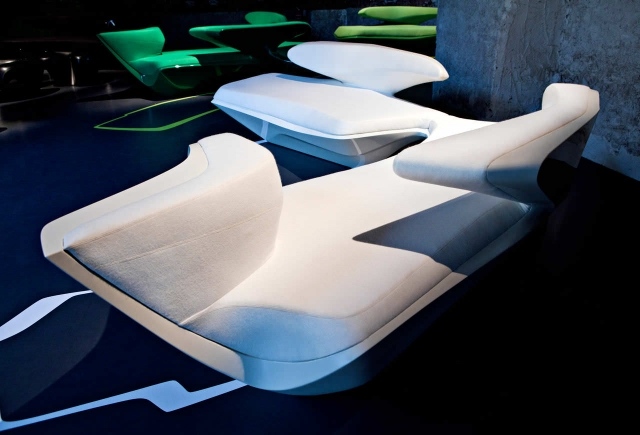 original-design-soffa-zaha-hadid-ZEPHYR-krökt-ergonomiskt-modern