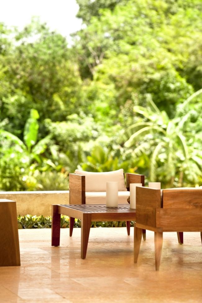 Utemöbler, terrass, trä, tropisk trädgård, soffbord, stolar, fåtöljer, utsikt över naturen, hacienda