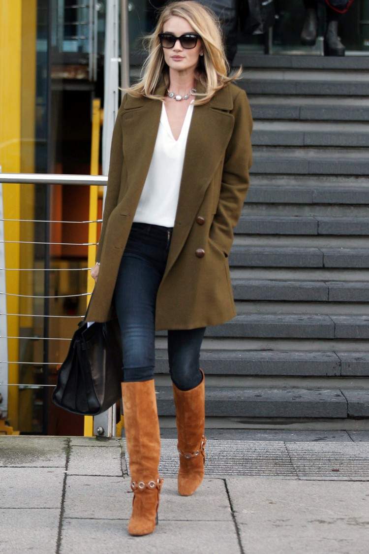 moderna-stövlar-mocka-brun-häl-khaki-kappa