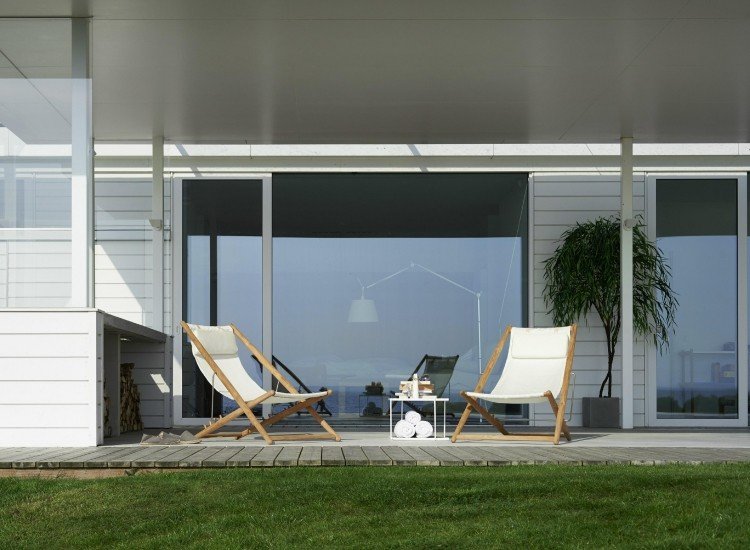 Modern terrassdesign 2015-trä-golv-liggande-h55-skaargaarden