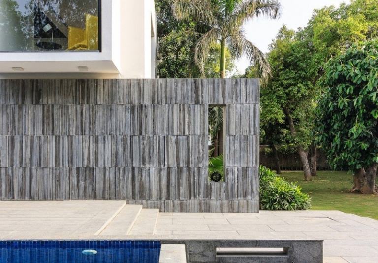 modern terrass design-integritet staket-idéer-gräsmatta-träd