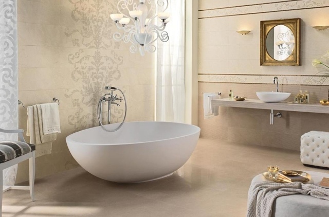 badkar lyxiga väggplattor brera-beige savana-natursten badrumsinredning