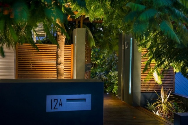 Karrinyup Courtyards-Sub-Tropical Urban Garden-Australia Palm Garden