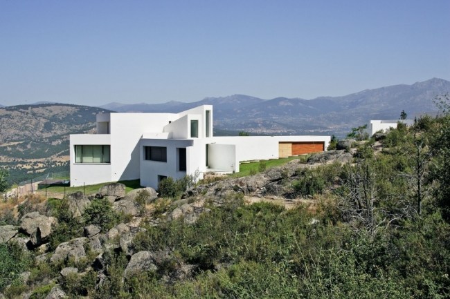 naturmiljö el viento modernt hus på marmorsten