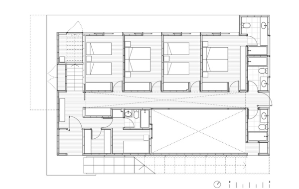 Husbyggnad skiss ovanifrån rum layout