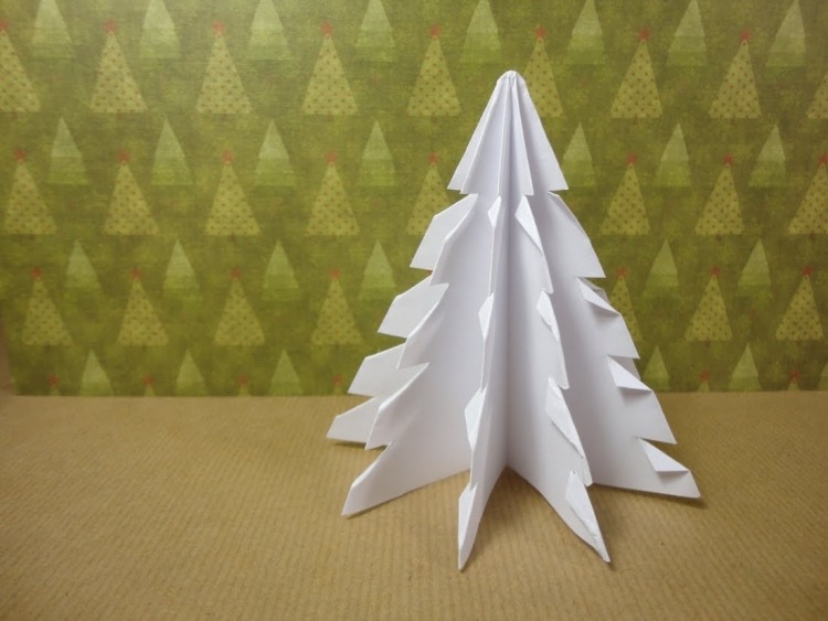 juldekorationer-gör-det-själv-moderna-papper-jul-träd-vikar-vita-kreativa-idéer