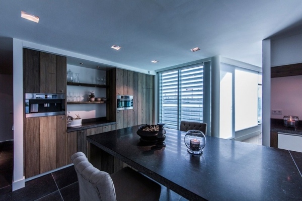 modern lägenhet med skybox design kök trä
