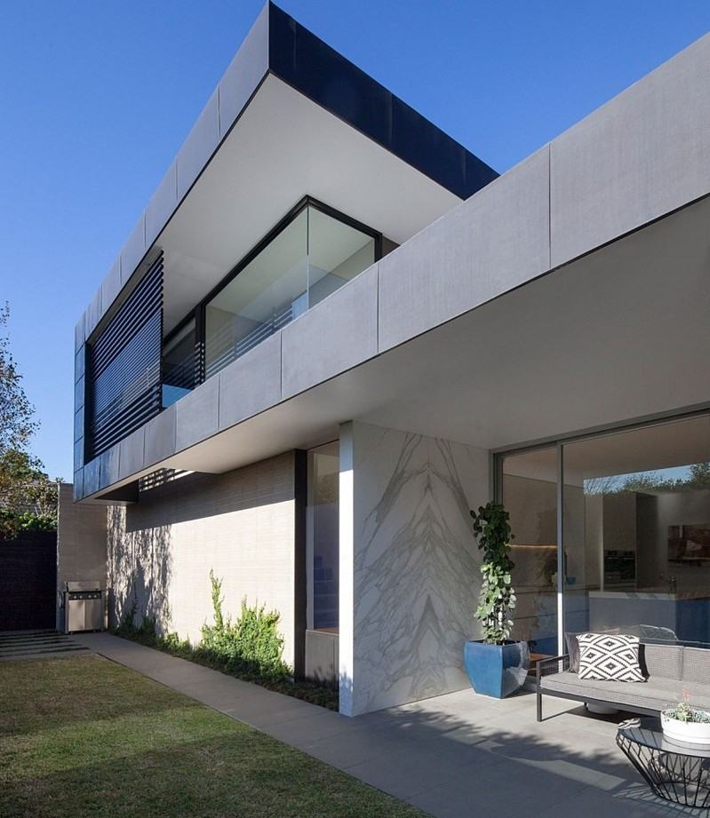 Modern-hus-förlängning-minimalistisk-design-marmor-vägg