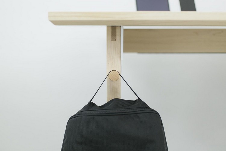 skrivbord-trä-arbete-stå-hugga-väska