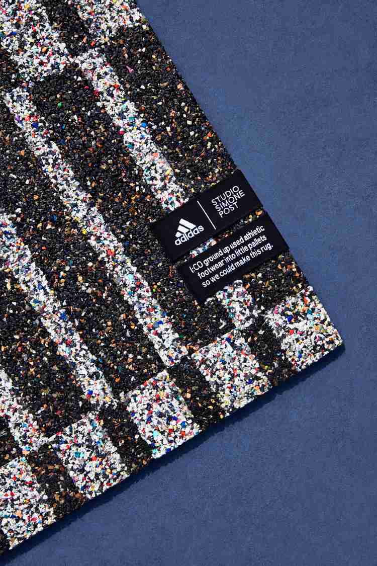 Modern matta pryder Adidas Flagstore