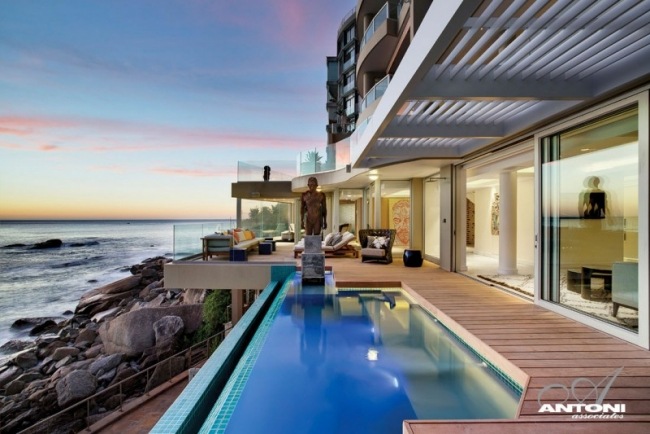ifinity pool modern designer lägenhet med havsutsikt