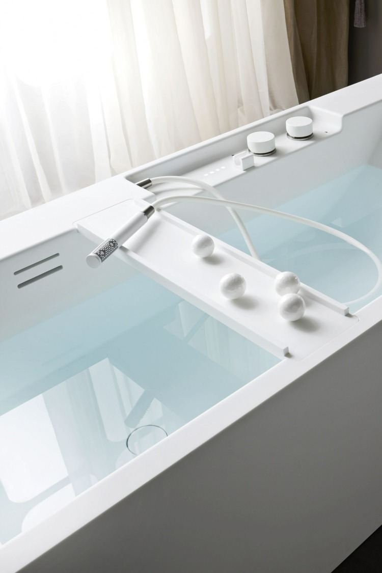 duschhuvud badkar vit rektangulär italiensk design