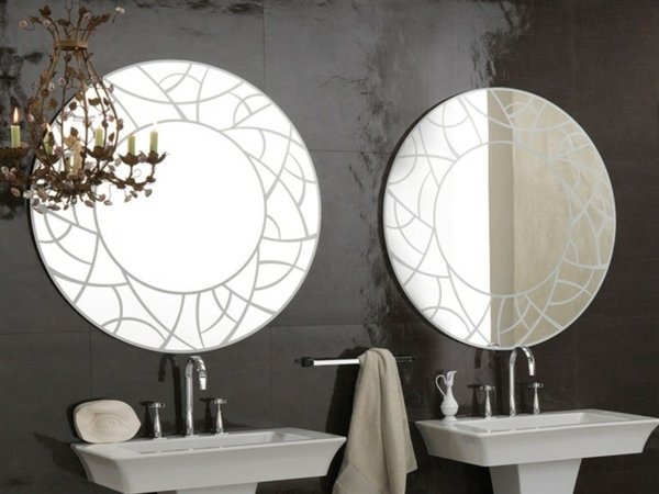runda spegel badrum