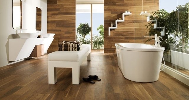 fristående badkar-bubbelpool-modern-design-trägolv