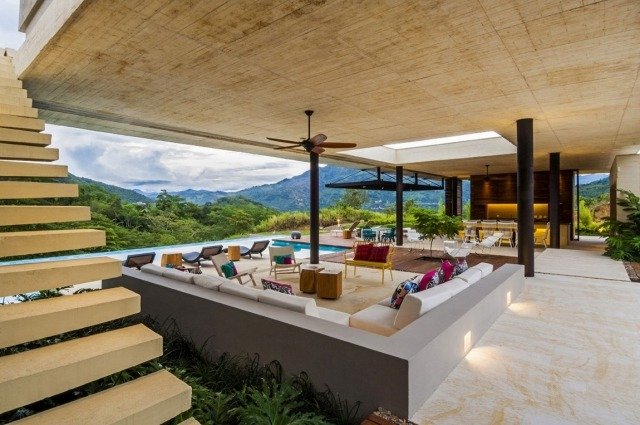modernt hus-colombia-vardagsrum-öppet hörnsoffa