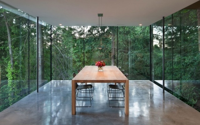 matsal design modernt hus inglasning skog landskap