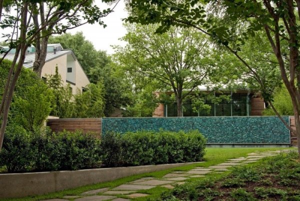 trädgårdsvägg återvunnet glas trä Cunningham Architects