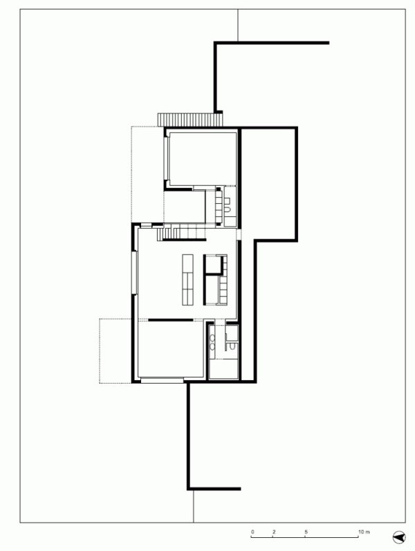 modernt hus med minimalistisk design övervåning