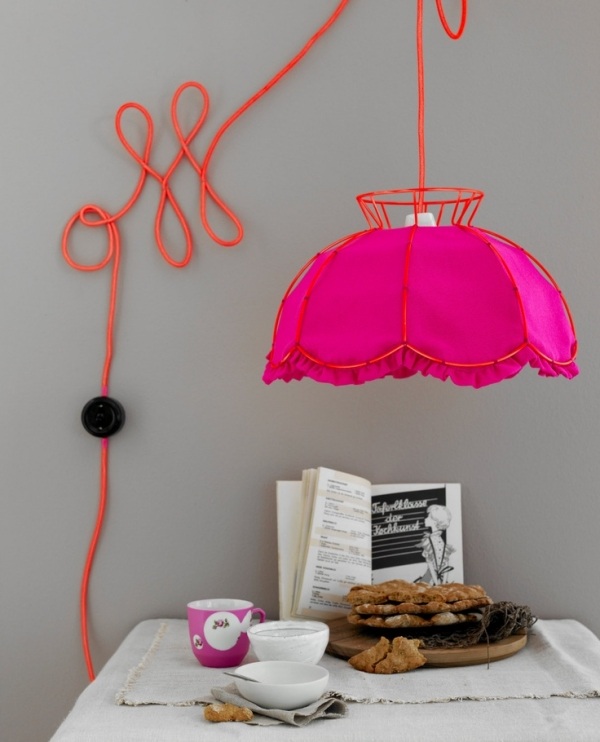 Hängande lampa modern hängande lampa lampskärm rosa kabelröd dekoration idéer
