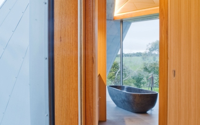 badkar natursten crofthouse designer hus på landet av james stockwell