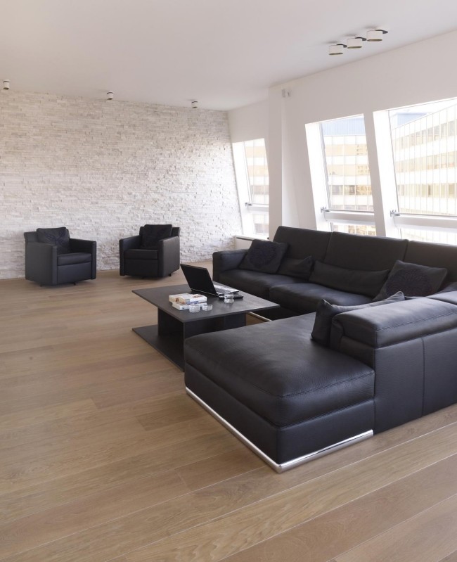 hörnsoffa-svart-läder-modern-penthouse-design-himacscf