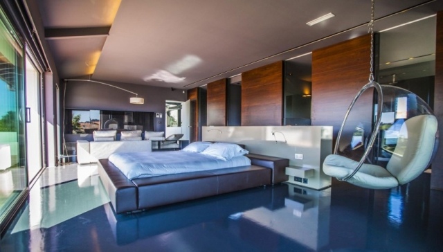 sovrum-loft-bubbla-hängande stol-öppen-design