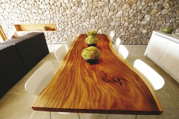 modernt träbord-matsal i natursten