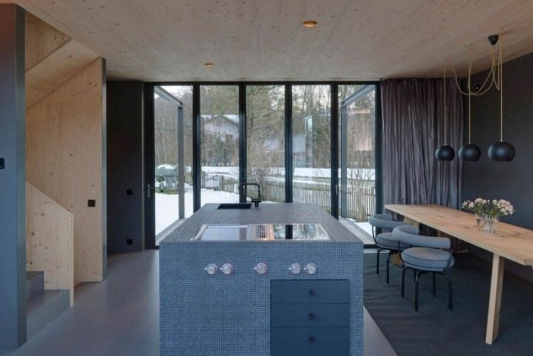 modern-levande-liten-arkitekt-hus-monimalistisk-grå-vägg-måla-öppna-matplats-kök-ö