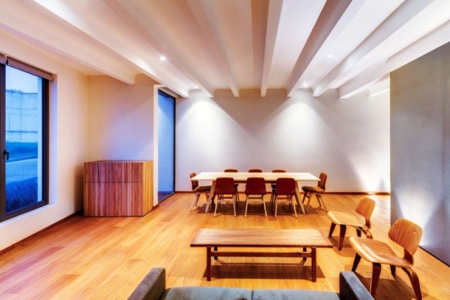 hus mexico inredning minimalistiska trägolv möbler
